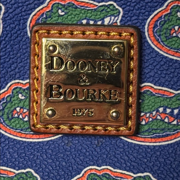 Dooney & Bourke UF gators Crossbody Bag with Brown 24” leather strap. - Picture 3 of 7